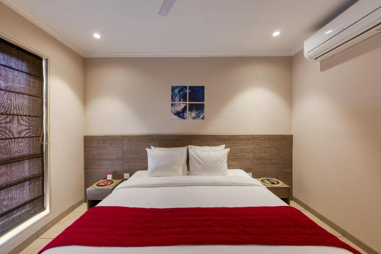 Rosastays Gurugram Golf Course Gurgaon Exteriör bild