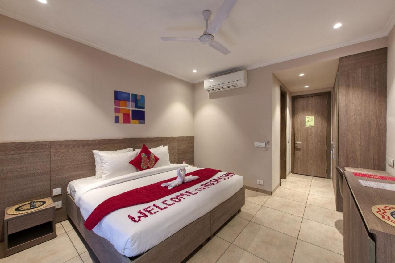 Rosastays Gurugram Golf Course Gurgaon Exteriör bild