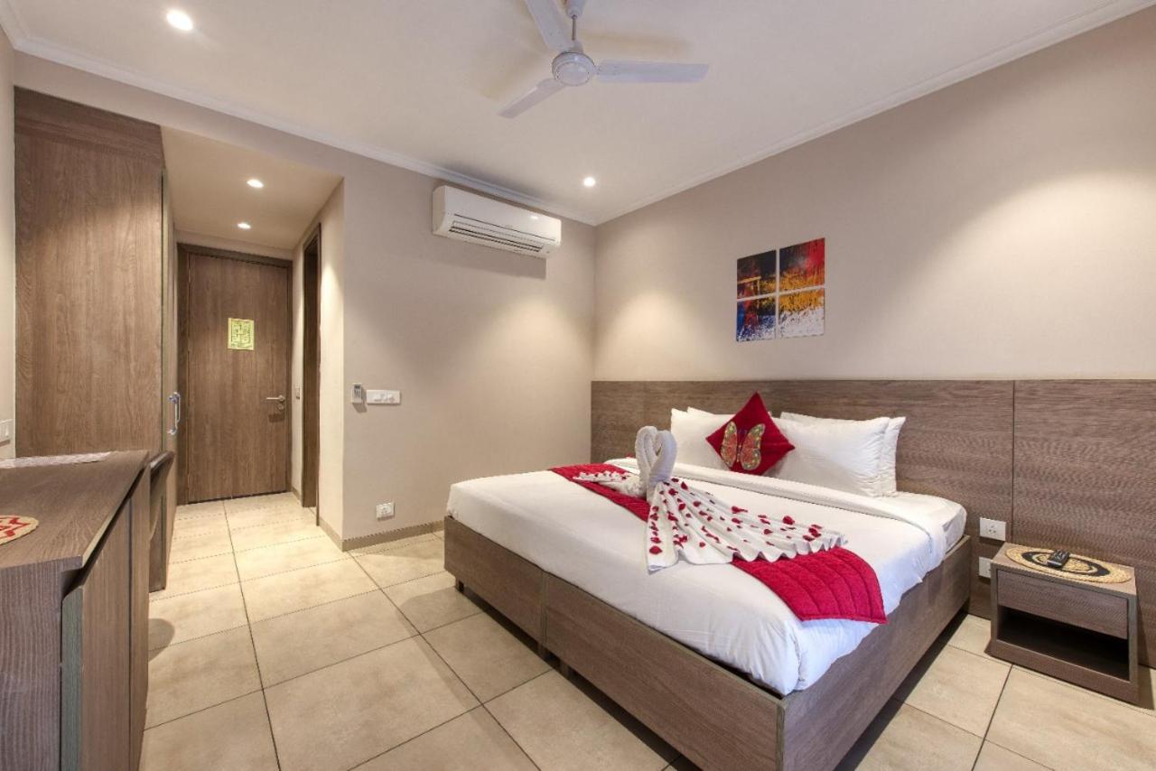 Rosastays Gurugram Golf Course Gurgaon Exteriör bild